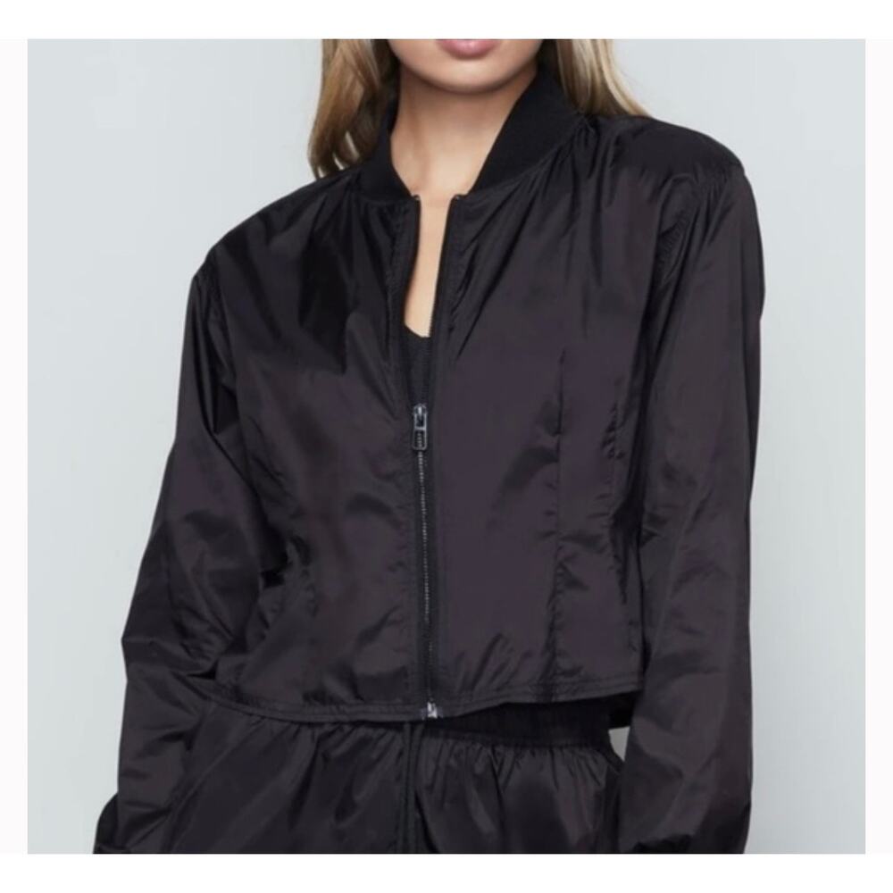 Good American NEW Black Sheer Pleat Windbreaker Jacket Size XS (0) - Picture 4 of 8